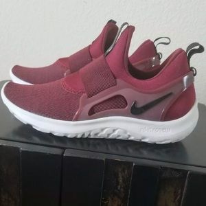 Womens Nike Renew Freedom Athletic shoes sz 9